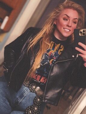 Meet your Posher, Victoria